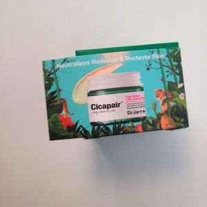 DR. JART PLUS CICAPAIR TIGER GRASS COLOR CORRECTING TREATMENT